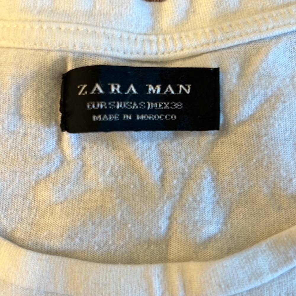 Zara Men’s pocket t-shirt - Picture 3 of 4